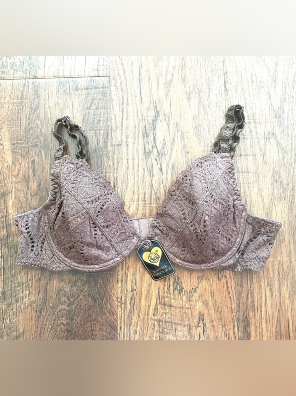 VALEGE Lingère brown lace underwire bra, made in France size 90B, US 34B - NWT